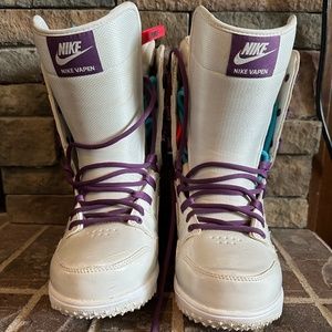 Nike Vapen Snowboarding boots